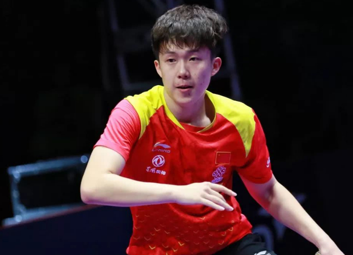 则是对足球 则是对足球