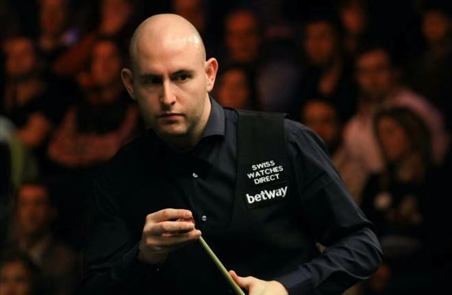 更是对足球 更是对足球